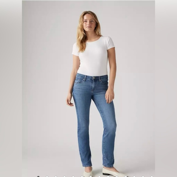 Levi's Denim - Womens Straight Leg Levi’s Sz 6 EUC